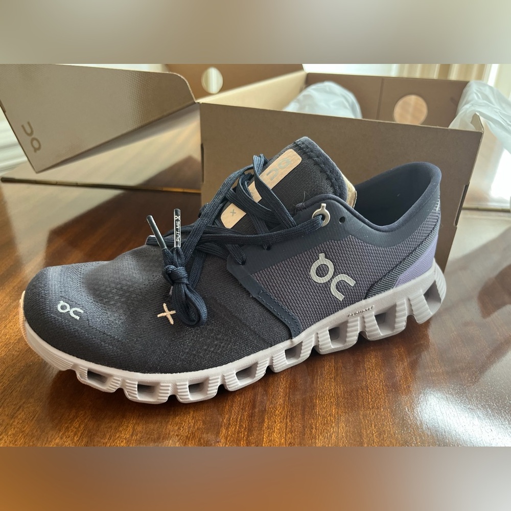 ON Running Women's Cloud X 3 Iron |Fade Athletic Shoes 7